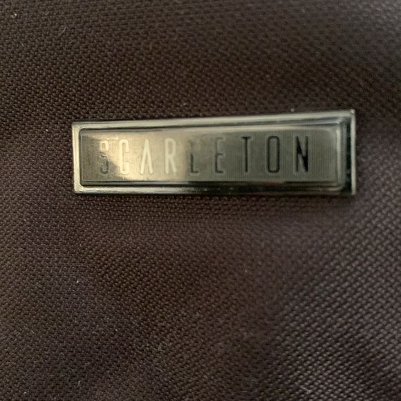 NWOT Scarleton brown vinyl bag. Approx. 14 x 9.. Multiple zipper compartments - Picture 2 of 7